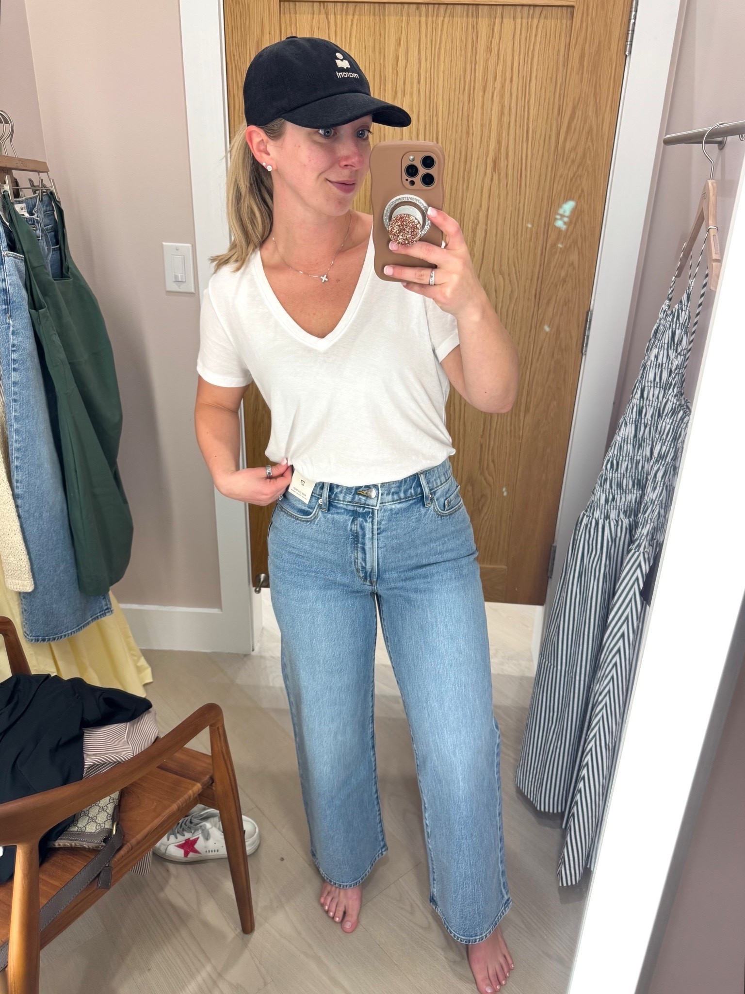 My new favorite jeans, runs TTS! I got my true size 4/27 regular length (5’4”)—ordered the curvy to see how they compare —55% OFF

Loft, light wash jeans 

#LTKgrwm #LTKootd #LTKSaleAlert