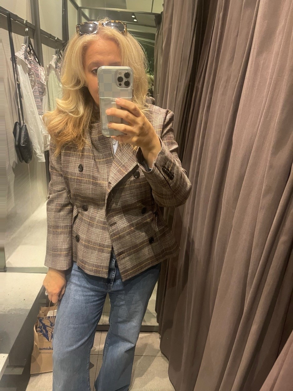 This tweed jacket has the cutest side detail from Zara

#LTKootd #LTKSeasonal #LTKWorkwear