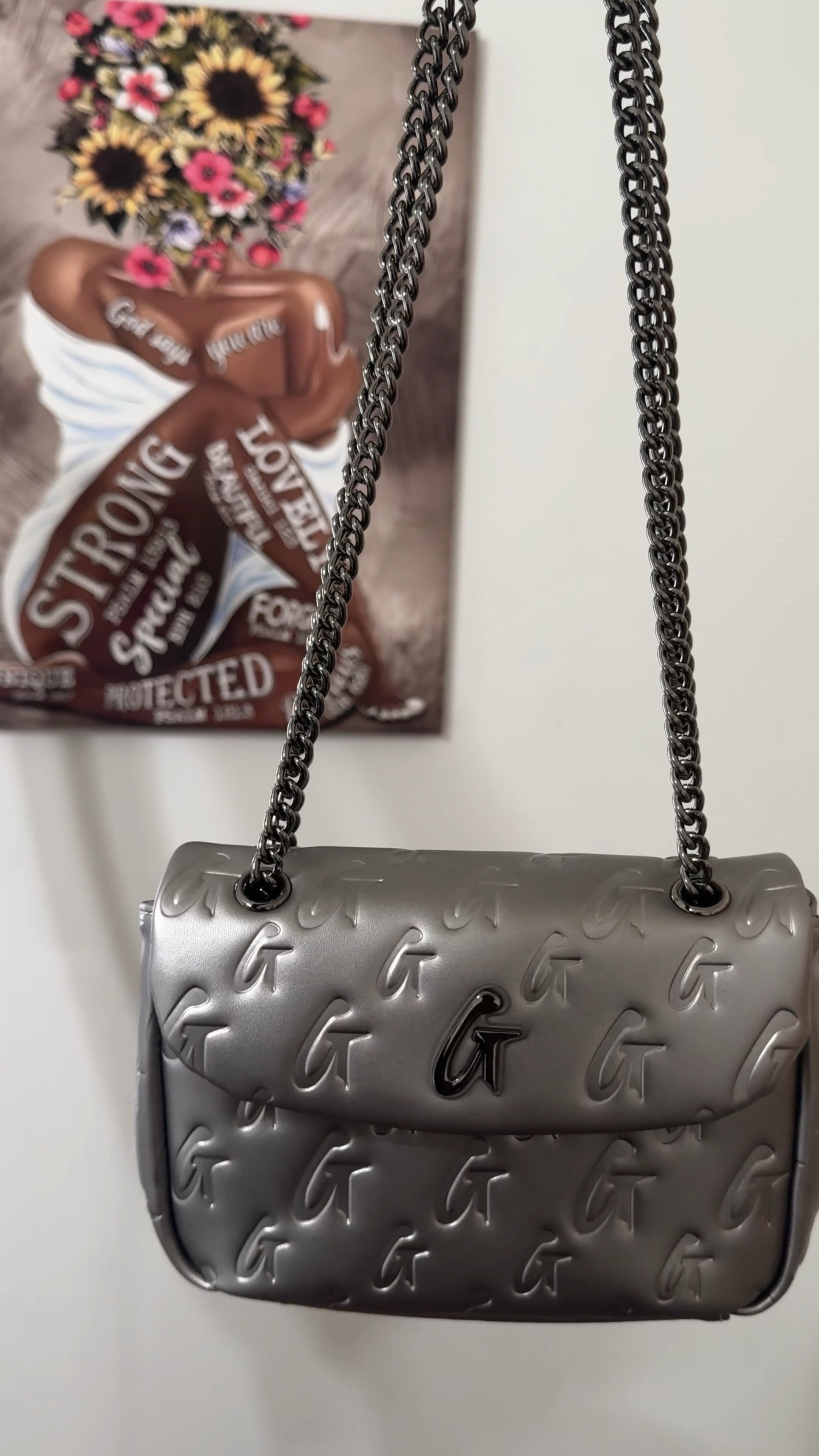 These Glam-Aholic Lifestyle flap bags are 50% off right now-stylish, versatile, and an absolute steal. They come in sizes mini - XL! Shop my faves before they’re gone! #MelsMustHaves 

#LTKItBag #LTKGiftGuide #LTKSaleAlert