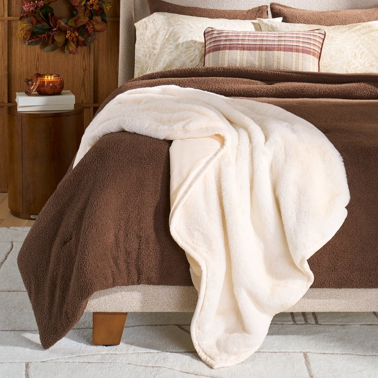 Better Homes & Gardens Vanilla Dream Faux Fur Oversized Throw, 50 in x 72 in | Walmart (US)