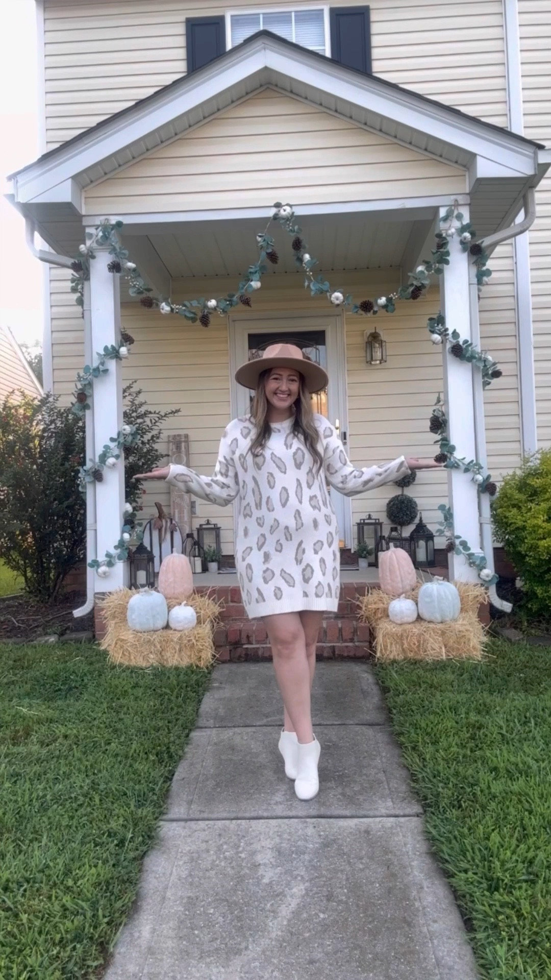 Summer ⏭️ fall porch + outfit transition 🍁✨🫶🏼

Wearing a large in the blue romper and a Medium in the dress, 7.5 in shoes 

#LTKfindsunder50 #LTKSeasonal #LTKhome