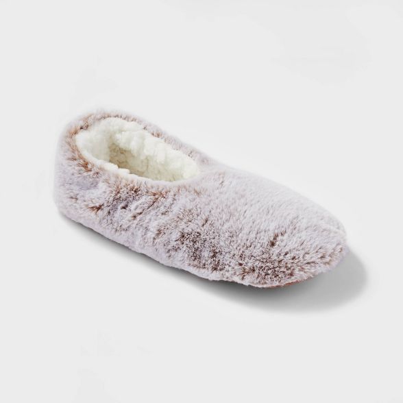 Women's Faux Fur Pull-On Slipper Socks | Target