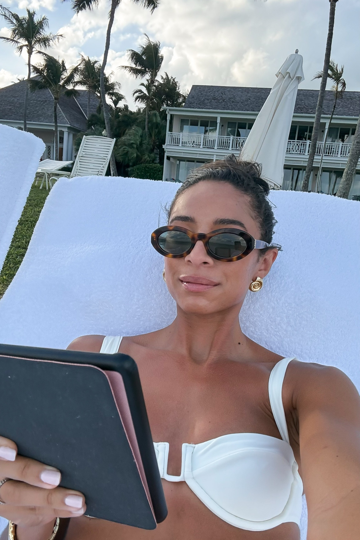 Current fave sunglasses & similar for less!

#LTKStyleTip #LTKSwim