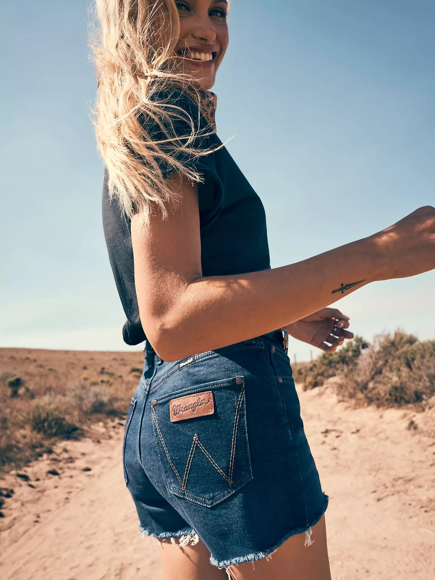 Women's Wrangler Retro® Bailey High Rise Cut-Off Shorts in Tessa | Wrangler