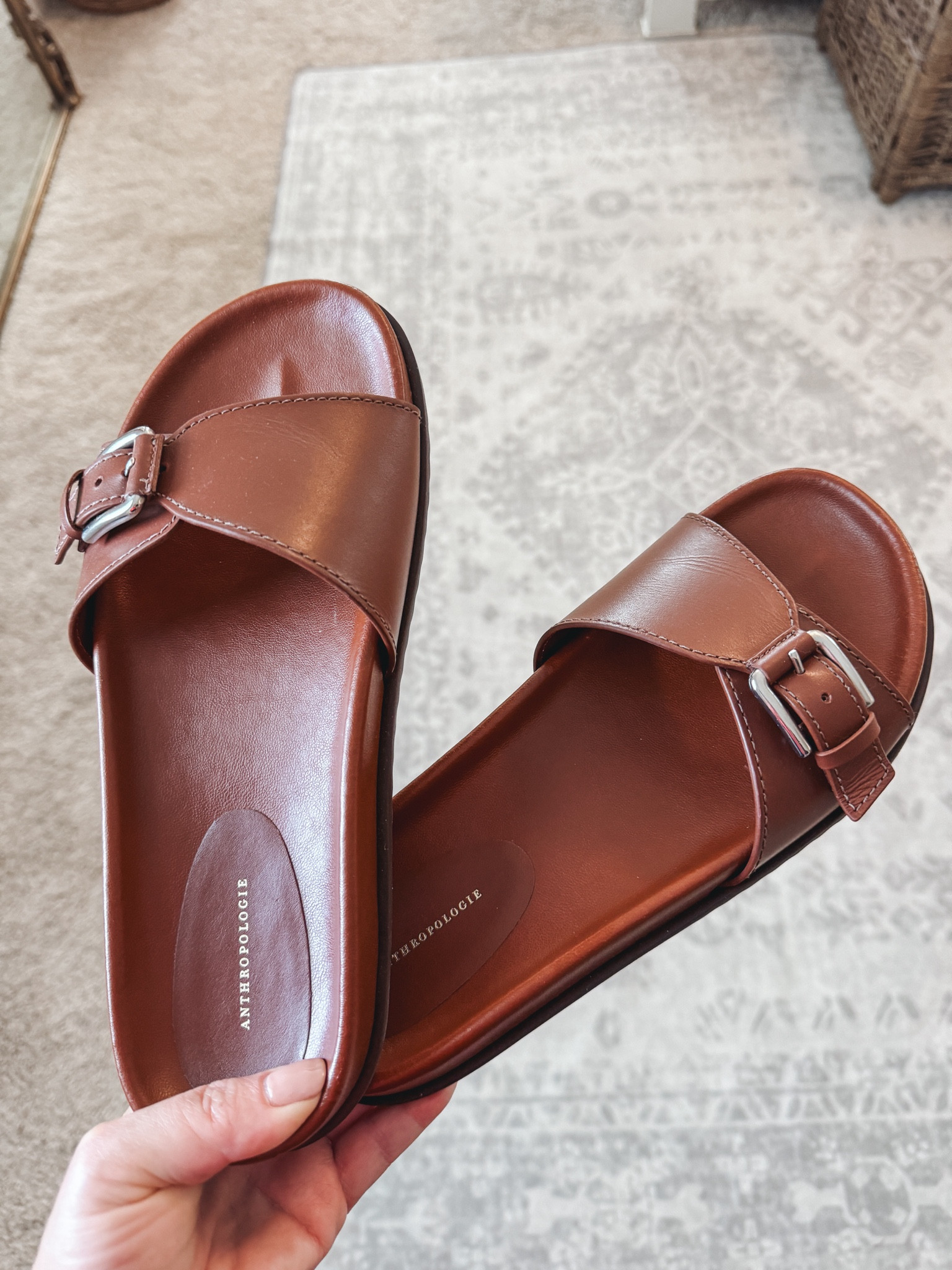 Buckle slide sandals 

#LTKFallSale #LTKShoeCrush #LTKSaleAlert