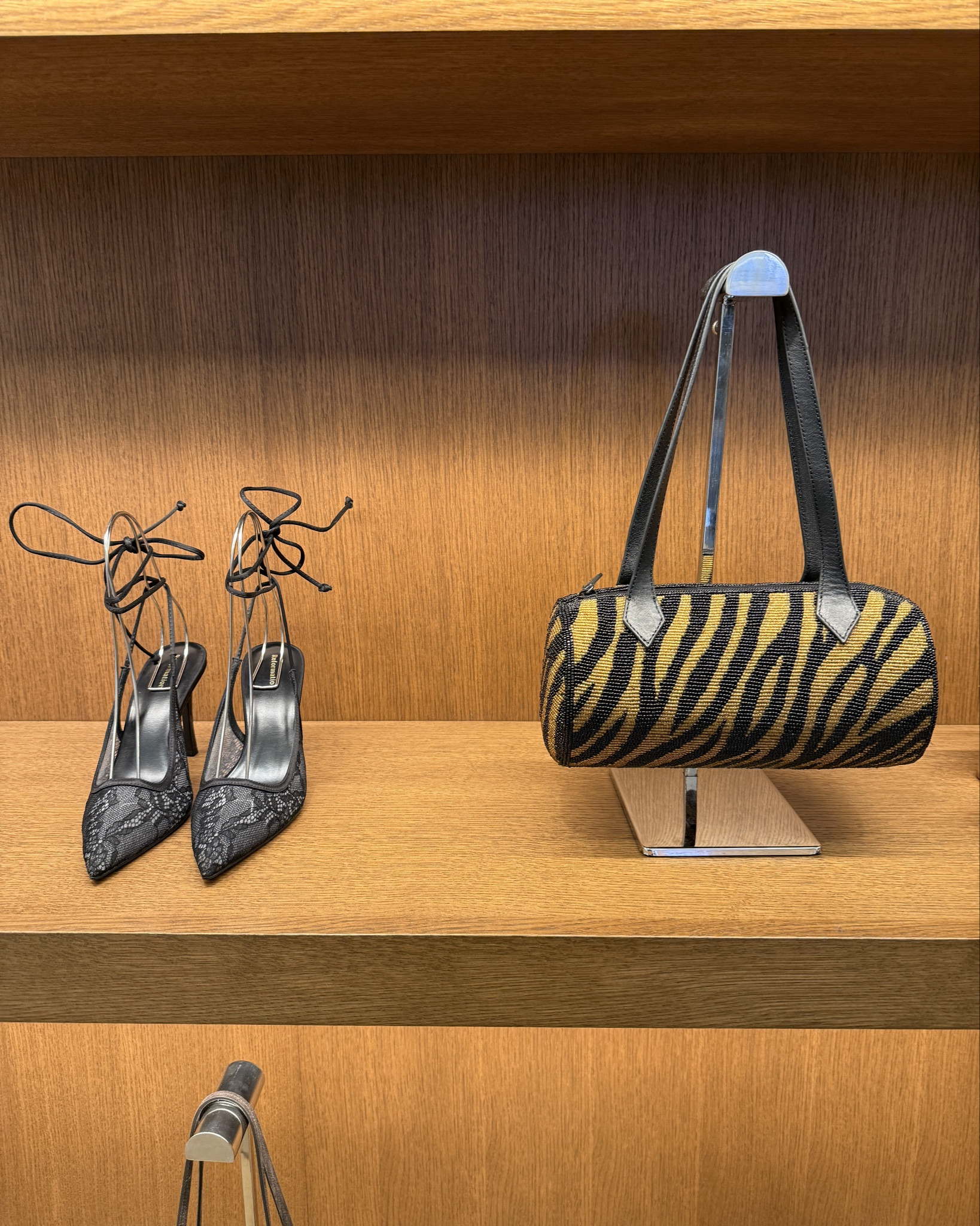 I can always find trouble to get into at #Reformation… 

#zebra #pinstripe #leatherbomber #beadedbag 