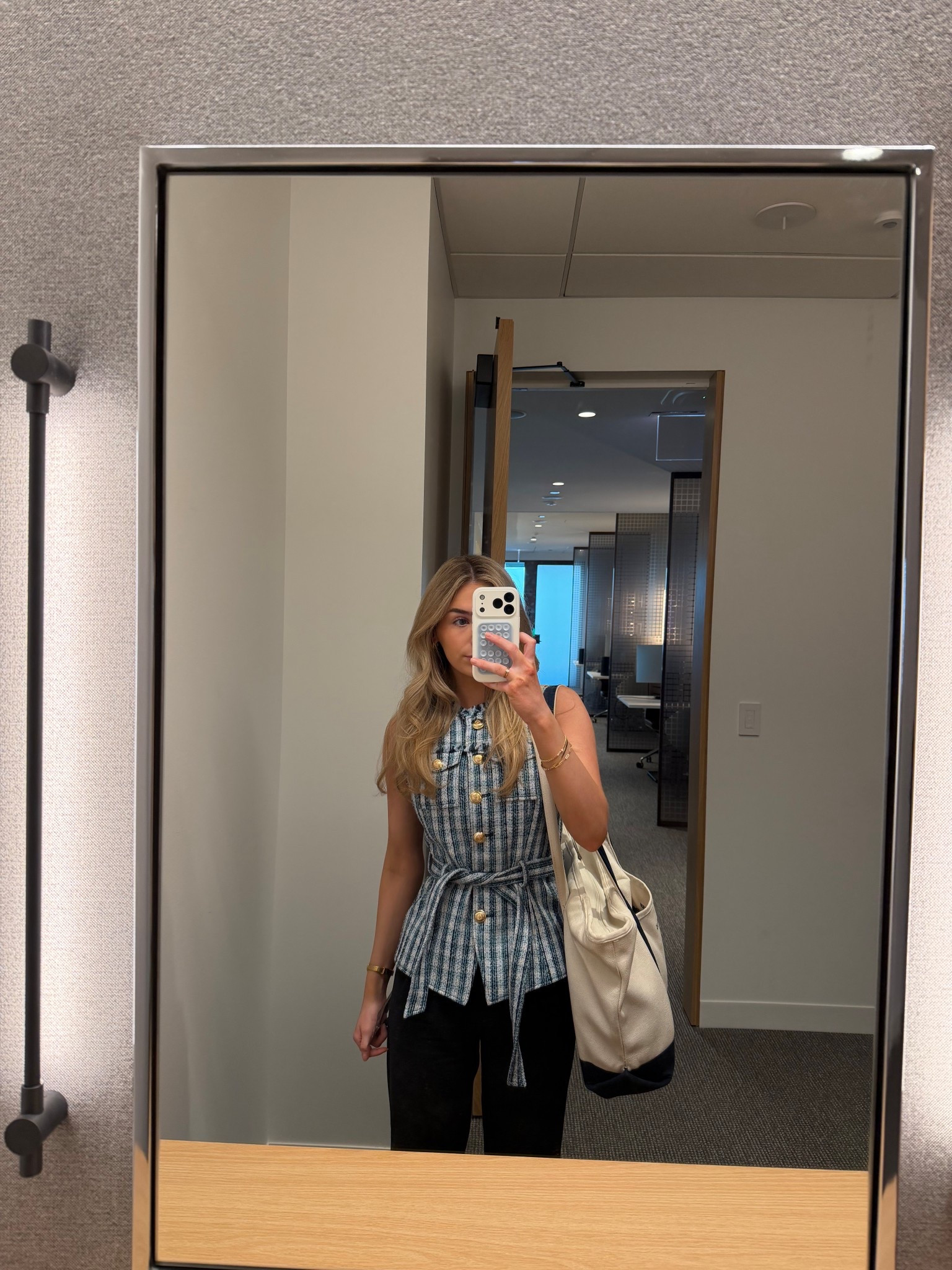 one of my favorite work tops & go to trousers 

#LTKWorkwear