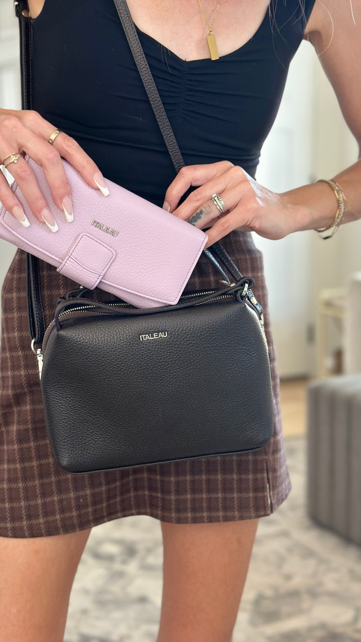 Some purses just look pretty.
This one? She’s pretty and practical..my favorite combo. 💼✨
@italeau brings that timeless Italian craftsmanship I love, but in a way that fits real life (you know, school drop offs, errands, coffee runs, maybe a little travel if I’m lucky).
Made to handle water, stains, and the chaos of motherhood while still looking chic enough for date night.
Classic, functional, elevated… and totally my kind of everyday luxury.

#italeau #momstyle #onthego #italianstyle #purseaddict #coffeerunready #luxury