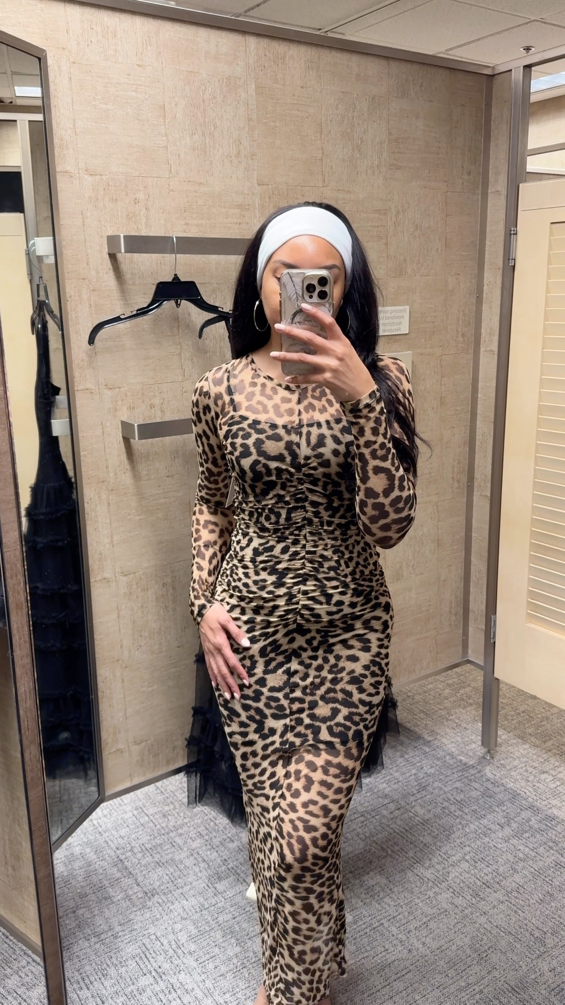 This Good American mesh maxi dress from Nordstrom is cute 😍 wish it was more cinched at the waist, I would style with a belt! Wearing size XS

Good American, Nordstrom, maxi dress, animal print dress, leopard, ruched dress, date night, evening

#LTKHoliday