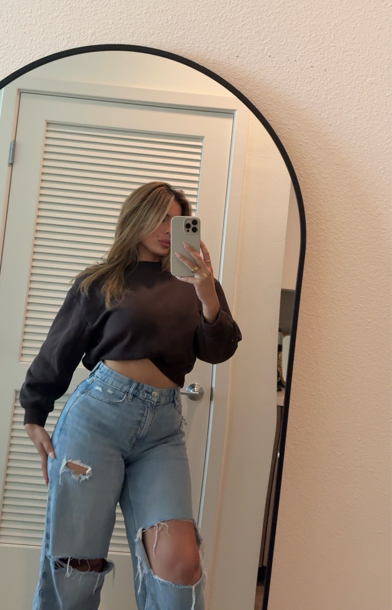 me 🤝🏻 these jeans

#LTKootd #LTKBeauty #LTKgrwm