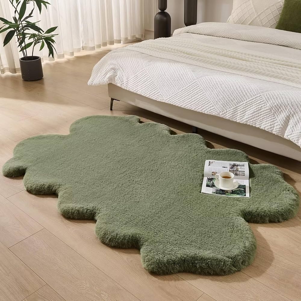 1700GSM Fuzzy Faux Sheepskin Fur Area Rug,Extra Soft Faux Fur Mat,Fluffy Shaggy Fur Rug for Bedro... | Amazon (CA)