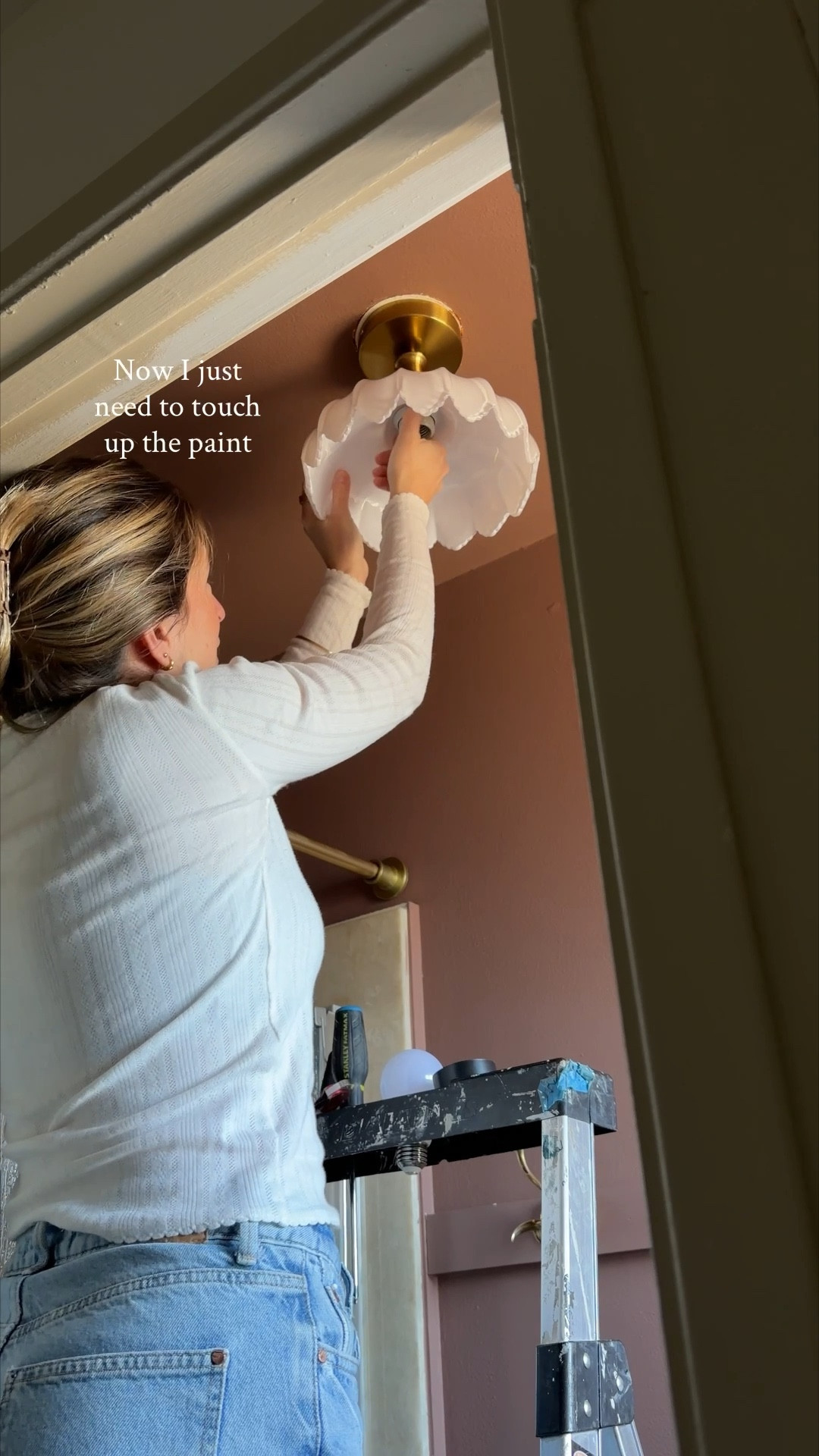 How to install a light fixture! Btw is on sale 😉

#LTKSaleAlert #LTKHome