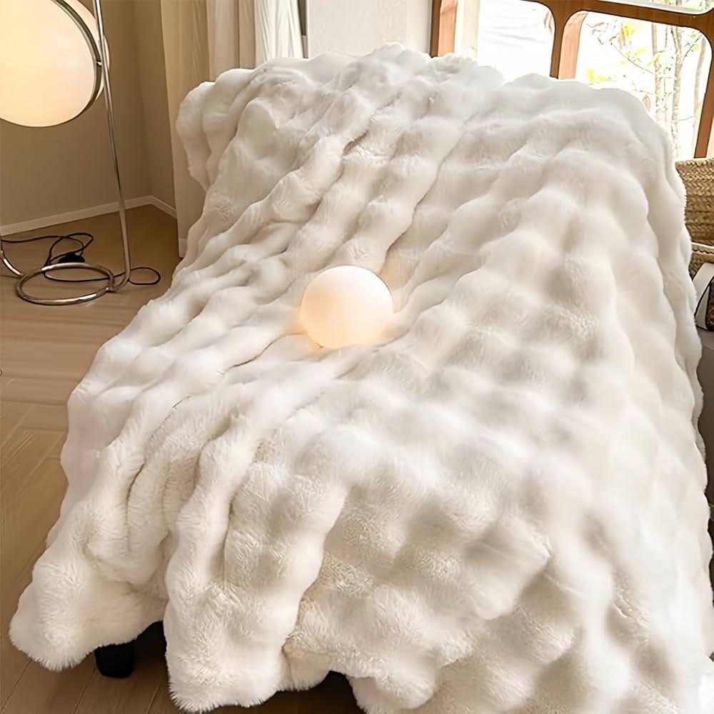 Lotus Karen Faux Fur Throw Blanket Cream White - Big Bubble Rabbit Fluff Blanket for Couch Bed So... | Amazon (US)