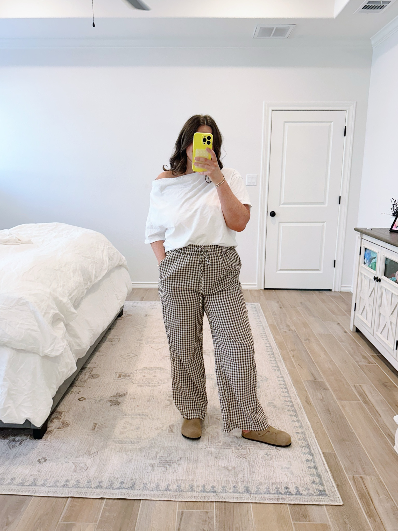 cute brown linen pants from Amazon! wearing a size large! 

#LTKStyleTip #LTKFindsUnder50