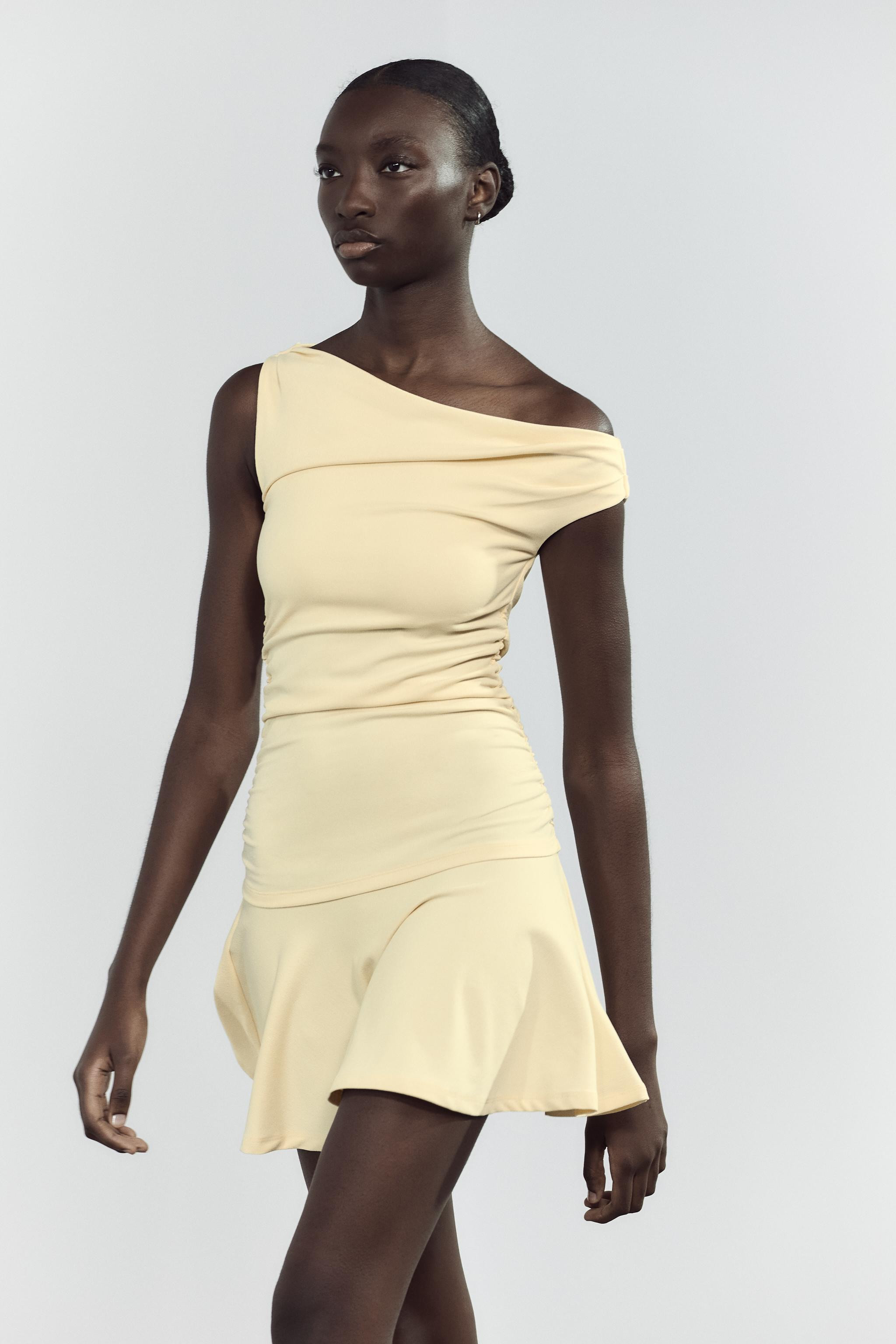 RUCHED TEXTURED DRESS | Zara Canada
