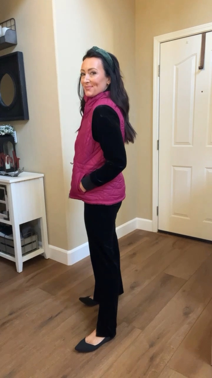 3 ways to style the new Spanx velvet set (with items I have in my luggage 😆)

#LTKunder100 #LTKCyberweek #LTKsalealert