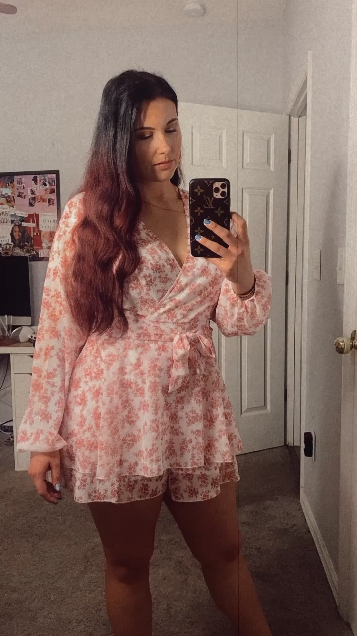 Love a good romper !

#LTKMidsize #LTKootd #LTKPlusSize