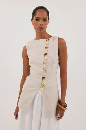 BAYLEE NATURAL SLEEVELESS LINEN TOP | DISSH