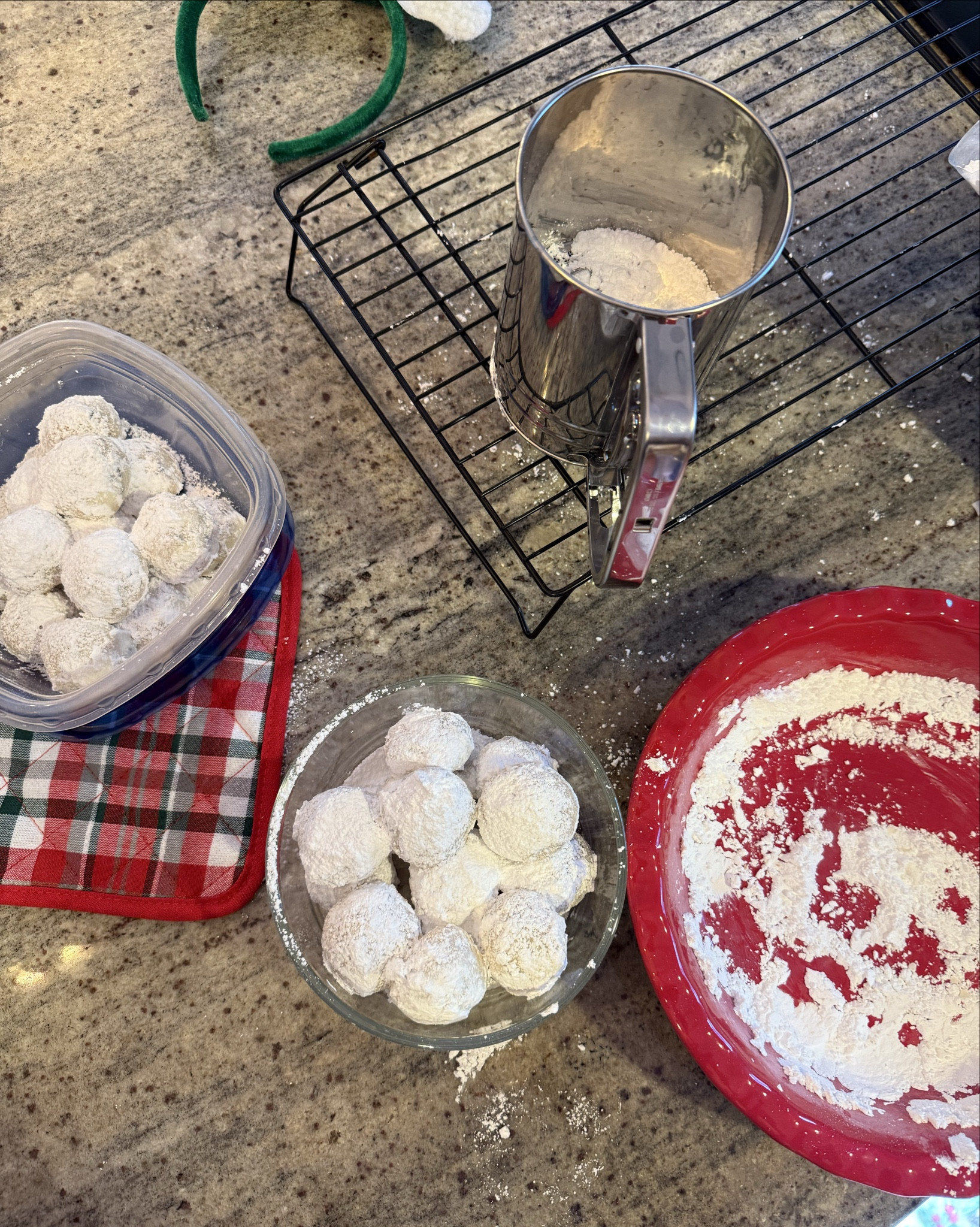 Swipe for my favorite cookie recipe ➡️ the best melt in your mouth cookie you’ll have this Christmas

Christmas cookies, food recipe, baking

#LTKfoodie #LTKHome #LTKHoliday