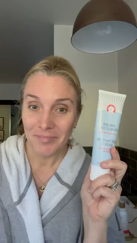 Allison’s favorite face wash by First Aid Beauty. On sale now through Sephora! Save starting today depending on your tier 💪🏼

This is the perfect gentle cleanser that foams up and removes everything but doesn’t leave skin feeling dry at all 🙂 

Linking my other favorites from this brand. 

#LTKsalealert #LTKVideo #LTKxSephora