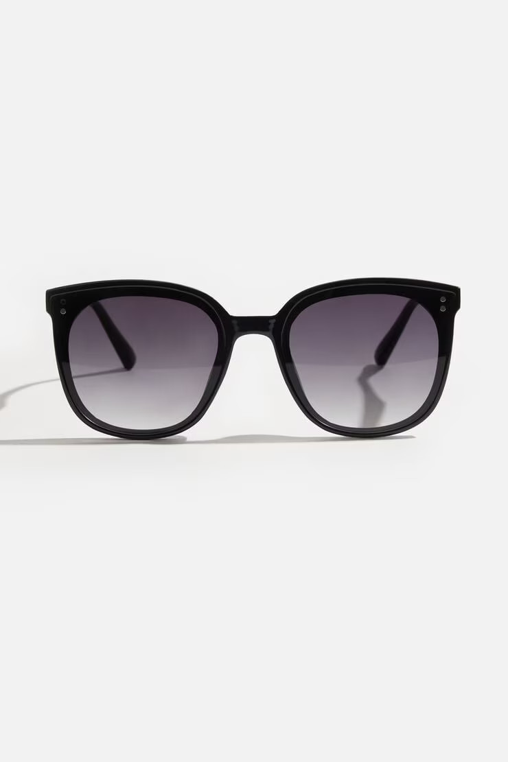 Flat Wayfarer Sunglasses | Dynamite Clothing