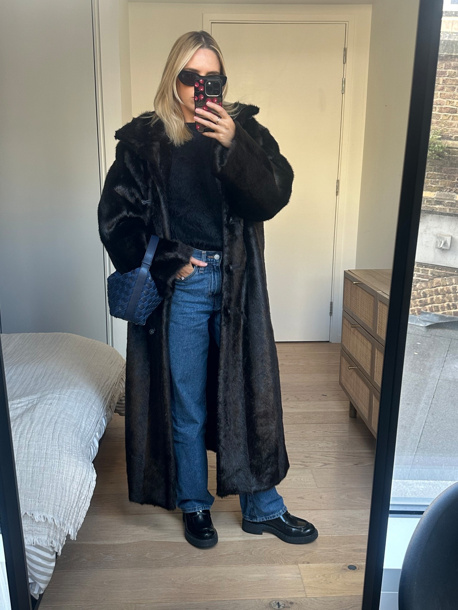 Wearing a size 34 in the coat

#LTKautumn #LTKwinter #LTKeurope