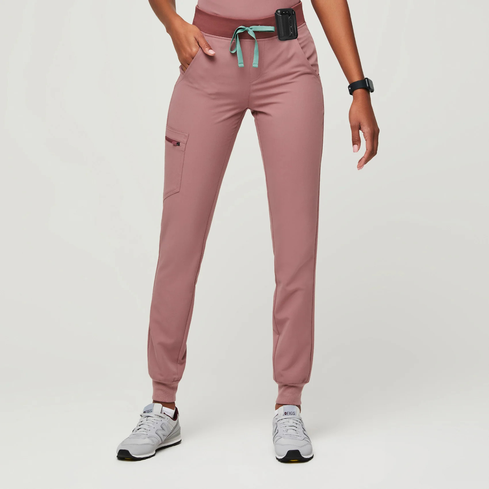 Women's Zamora™ Jogger Scrub Pants - Mineral Mauve · FIGS | FIGS
