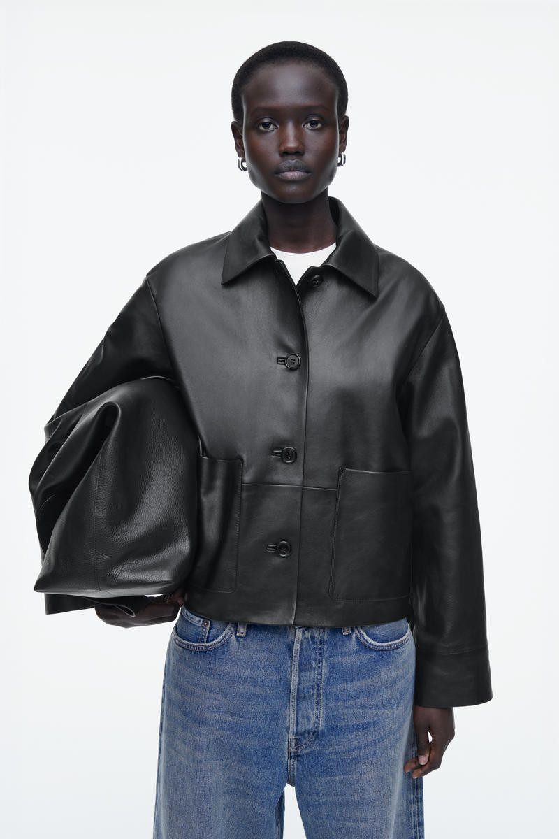 COS Women's Boxy Collared Leather Jacket in Black | Leather/Viscose/Stone | Size: Large | COS (AU)