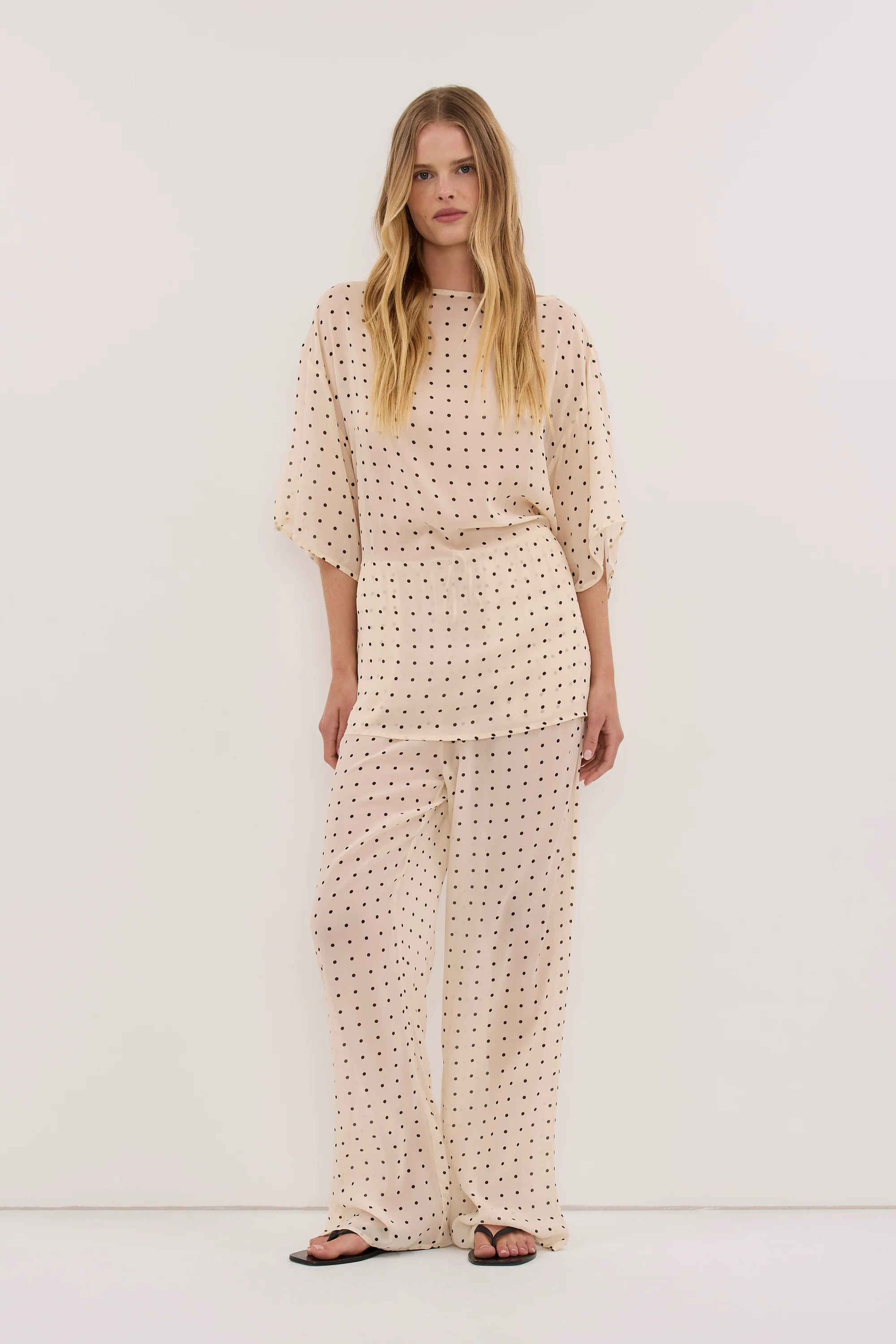 VANESSA SANDSTONE SPOT PRINT TEE | DISSH