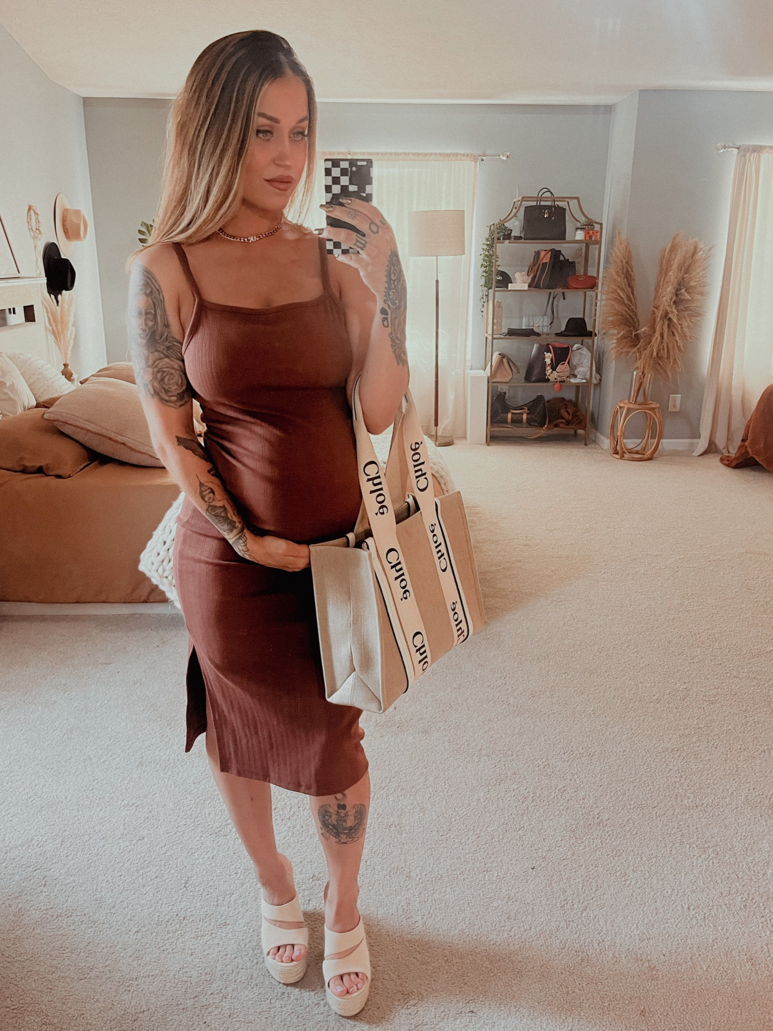 THIS SIMPLE BROWN DRESS 🤎🤍🖤

#LTKfit #LTKbump #LTKstyletip