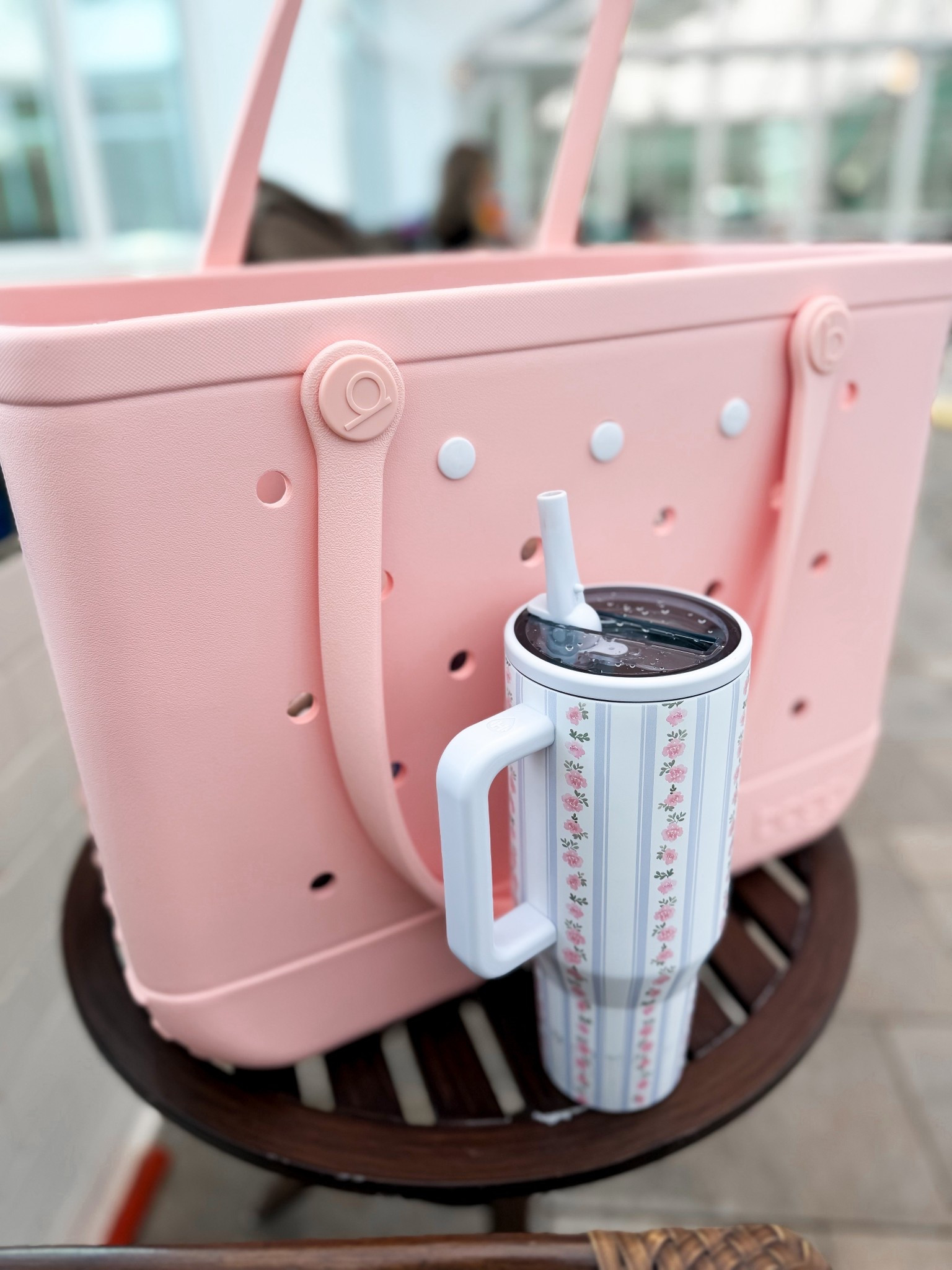 Swim night! Loving my new Bogg bag and this floral + stripe hydrojug are the cutest!!! I’ll use for baseball nights too! And the beach! 

Sports mom 

#LTKmomlife #LTKSwim #LTKdayinmylife