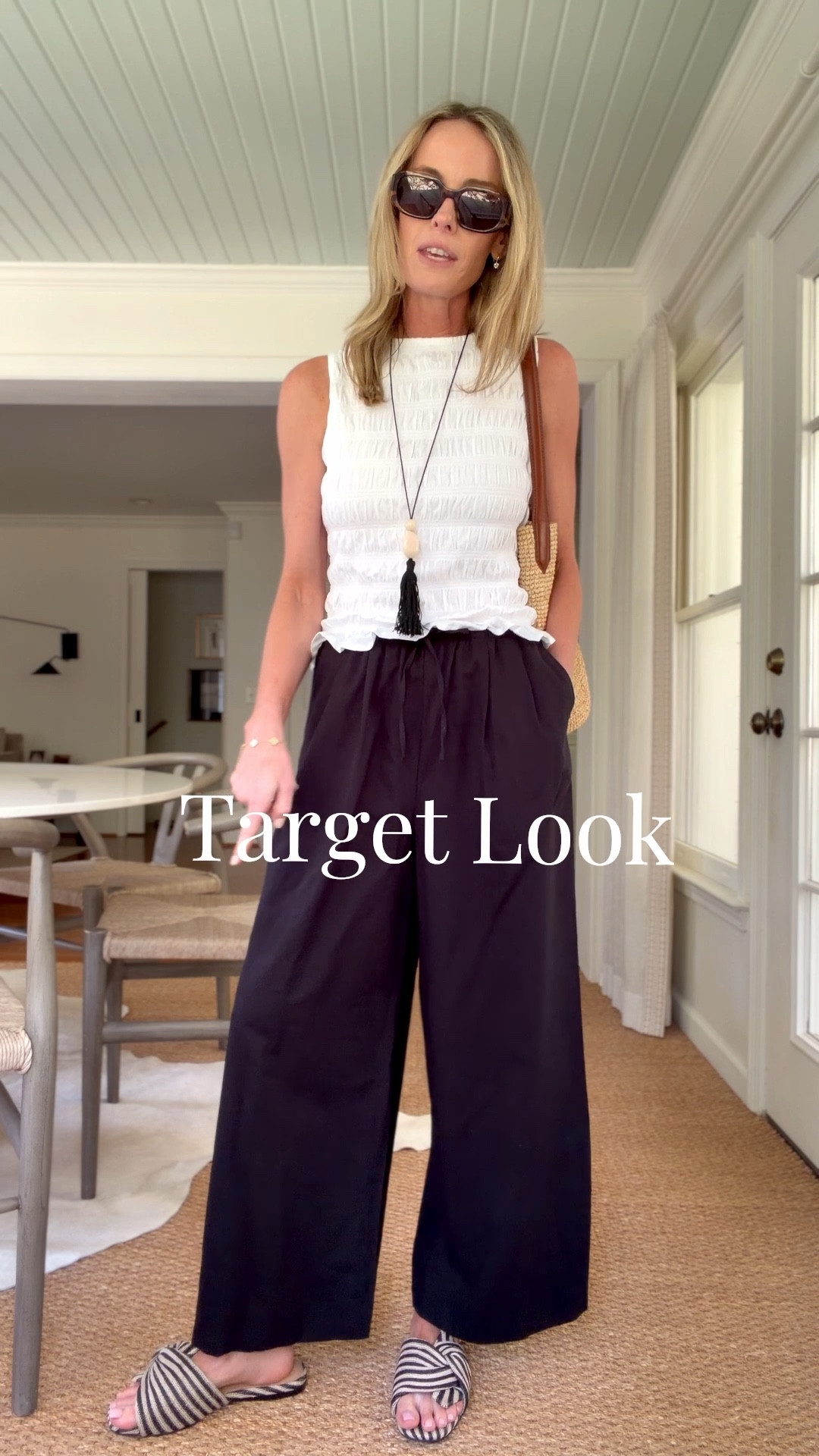 Size small top and pants!! Shoes 😮‍💨