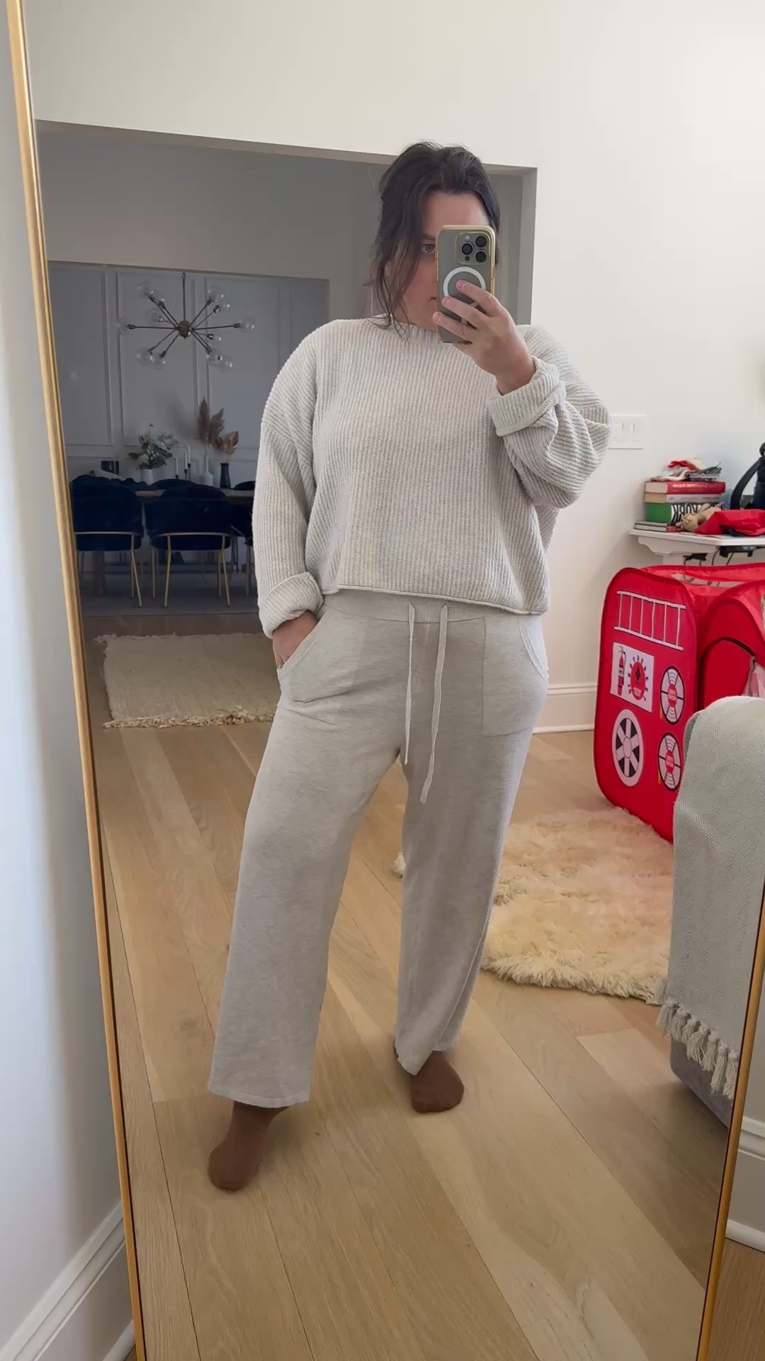 Splendid jettę sweater pants! So comfy! I’m in MEDIUM


#LTKPetite #LTKgrwm #LTKSeasonal