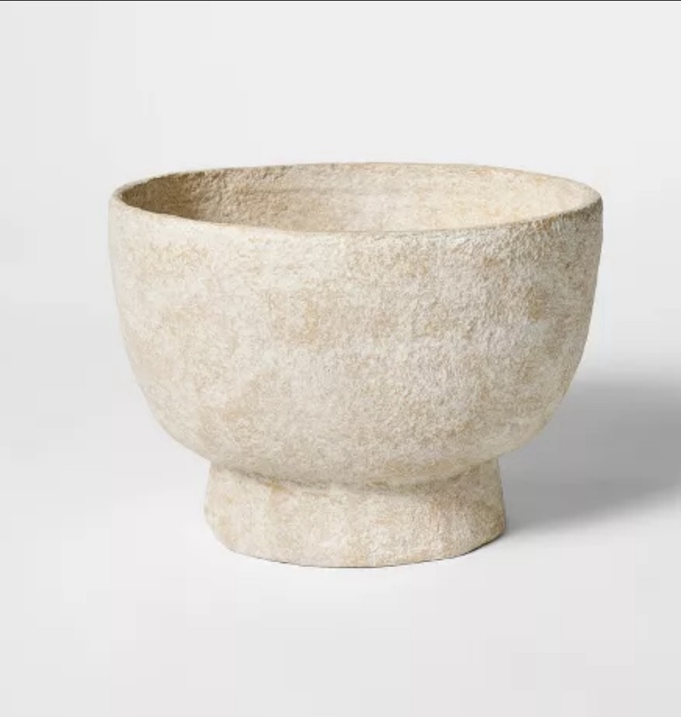 Studio McGee cream bowl

The perfect bowl for a coffee table or centerpiece.  Add some moss balls, or fruit.

Affordable and looks like pottery barn dupe. 

#LTKHome #LTKSummerEdit #LTKU