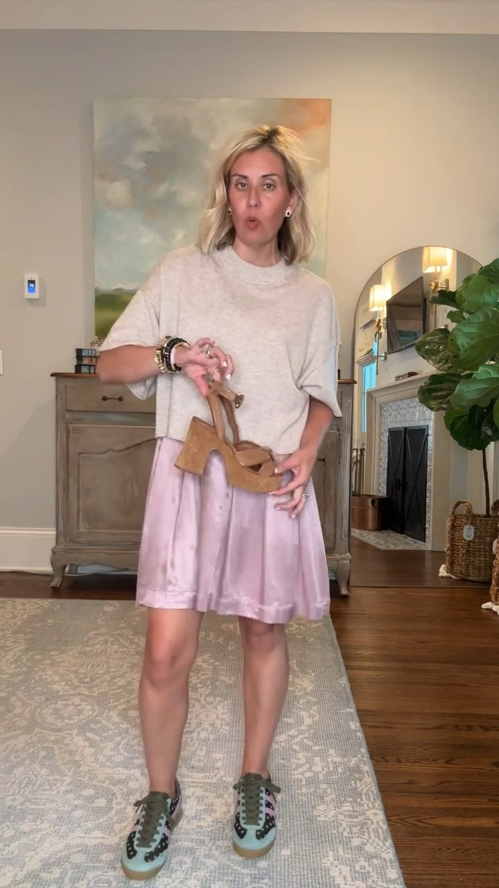 I’m in a small dress and 8 sneaker tts. 

*code Catherine20 at Allie + Bess

#LTKdayinmylife #LTKootd #LTKmomlife