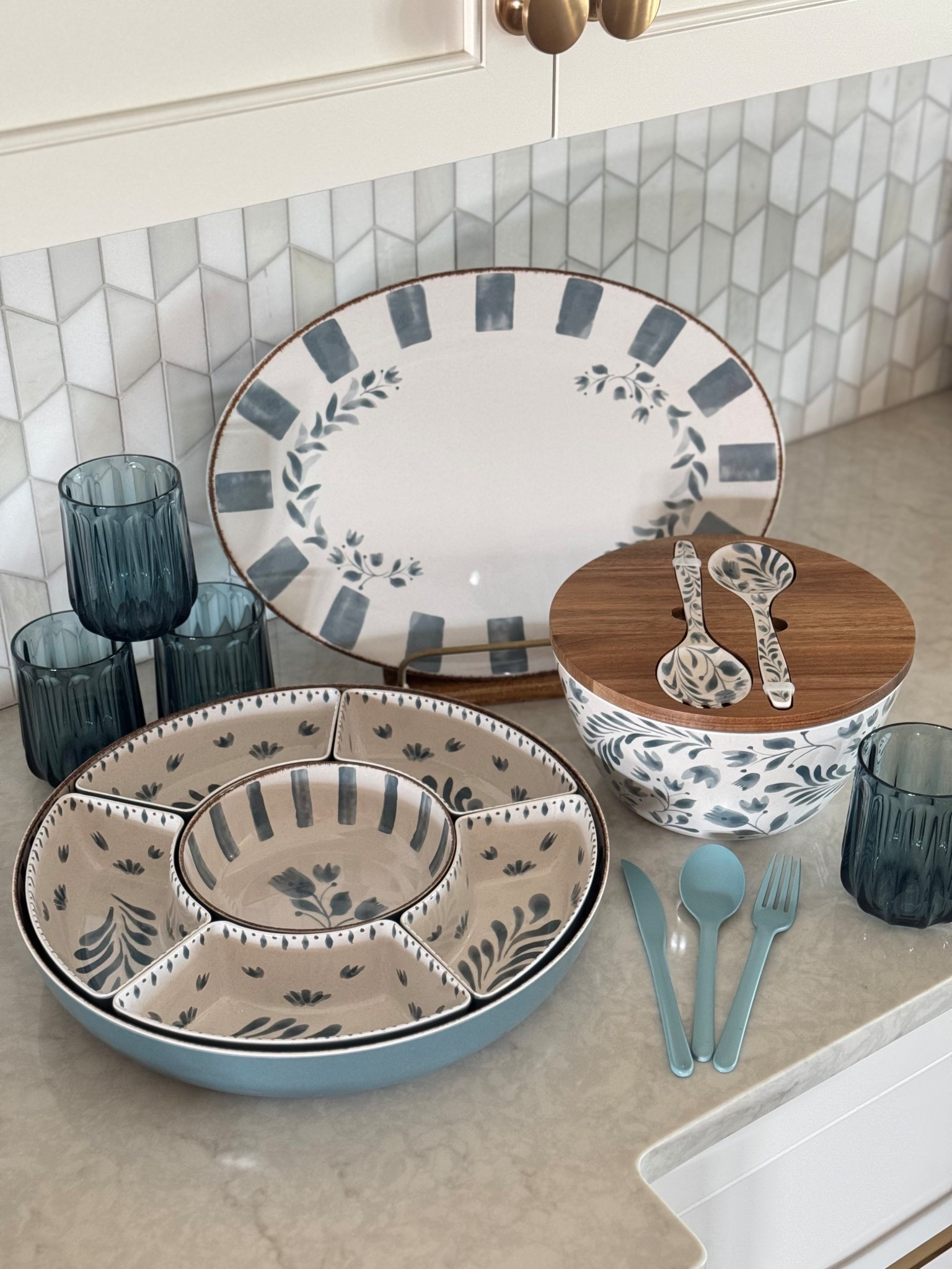 I would buy these again and again- they are that good.  Better Homes & Gardens, you nailed it!

Available in blue, green, and a warm grey that blends beautifully with any neutral palette.
The quality? Impressive.
The price? Shockingly good.

And the best part?
At this price, you can afford the whole set! 

#LTKHome #LTKFindsUnder50 #LTKSeasonal