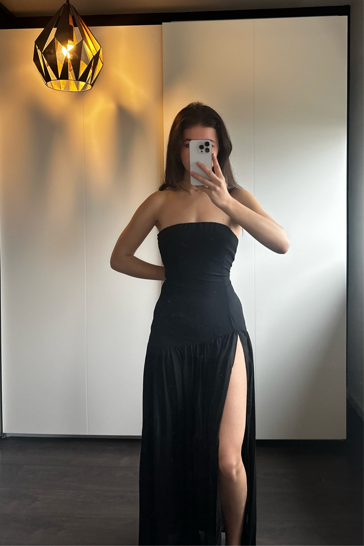 This black strapless dress with side slit is absolutely stunning 🖤 Scroll to shop! X

#LTKeurope #LTKpartywear #LTKnederlands