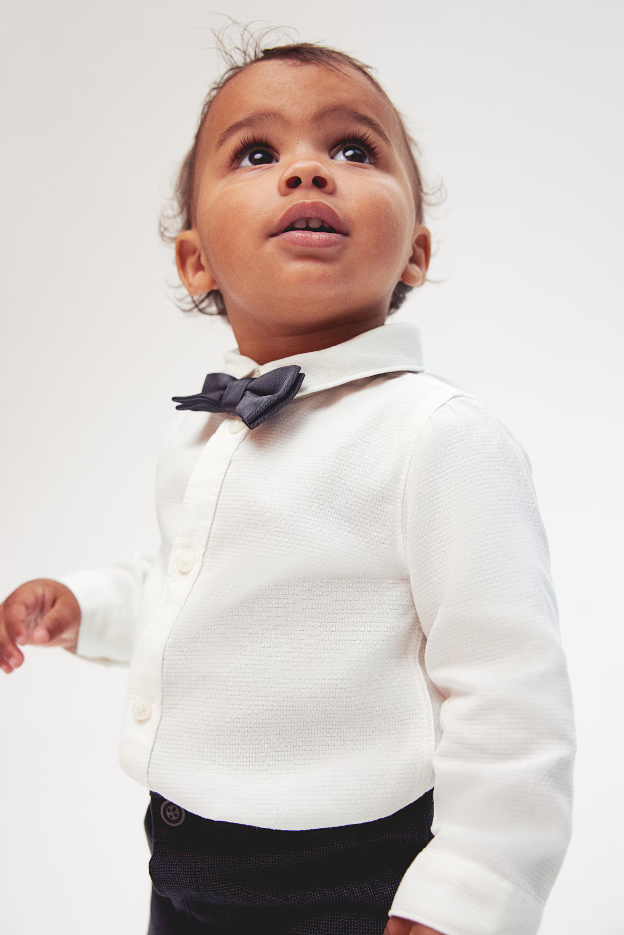 2-piece shirt and bow-tie set | H&M (UK, MY, IN, SG, PH, TW, HK)