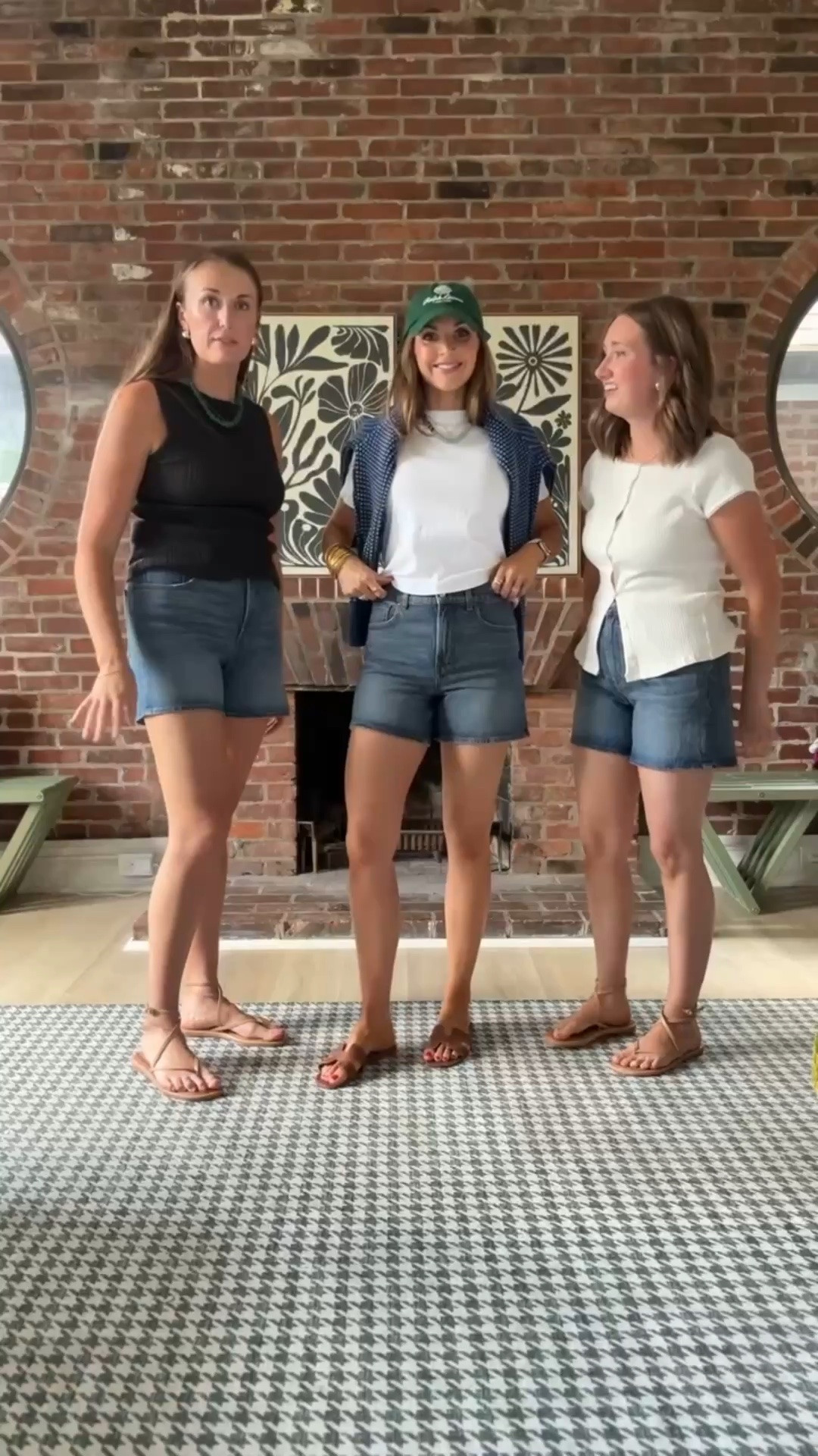 You all loved these @Madewell shorts! They are a slightly longer inseam than your typical short jean shorts. If you aren’t a Bermuda shorts person, these are a fantastic option