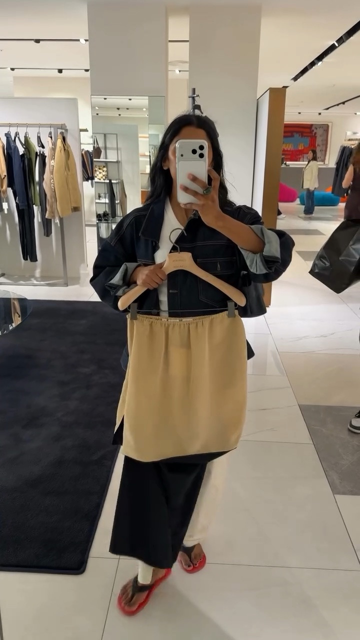 Running around @harveynichols newly renovated space - home to Calvin Klein Collection, Tove, Khaite, Vorvinda… each with their own space you can actually immerse yourself in.
