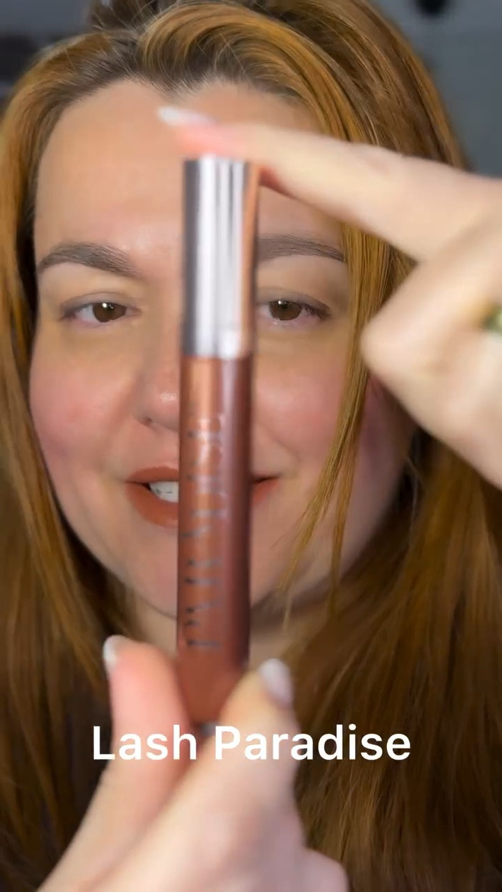 Testando a tão falada Lash Paradise da L’Oréal! 
Essa é a versão Brown (Z401) — perfeita pra quem quer definição e volume com um toque mais suave e elegante.

📌 O que achei: volume real, efeito alongado e aquele olhar de cílios postiços que a gente ama! 
Mas já adianto: ela seca rápido, então tem que aplicar com agilidade.

Assiste até o final e me conta: você já testou essa máscara? Tem alguma favorita que eu preciso conhecer?

#LashParadise #LorealParis #MáscaraDeCílios #TesteiPraVocês #makeupreview