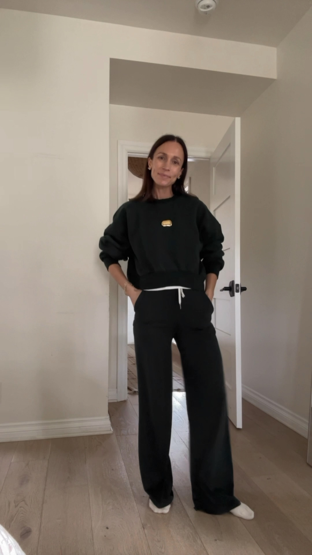 @vuoriclothing is one of my favorite spots to shop for gifting during the holiday season. Sharing some of my favorite items below, along with these butter-soft leggings and bra (love this new color!). Orders of $250+ receive a free limited-edition Vuori tote — available starting 11/28 and only while supplies last. This offer is available while supplies last — see the Vuori FAQ page for full details. #vuoripartner