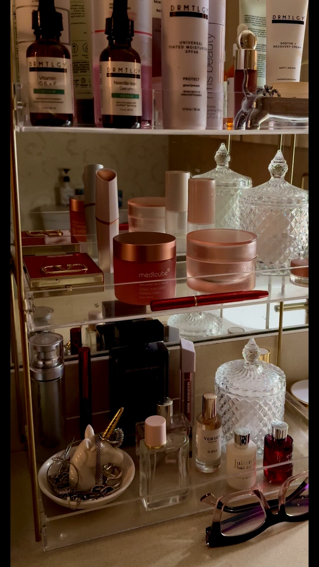 The cutest way to organize your bathroom space.

#LTKFindsUnder50 #LTKHome #LTKGiftGuide