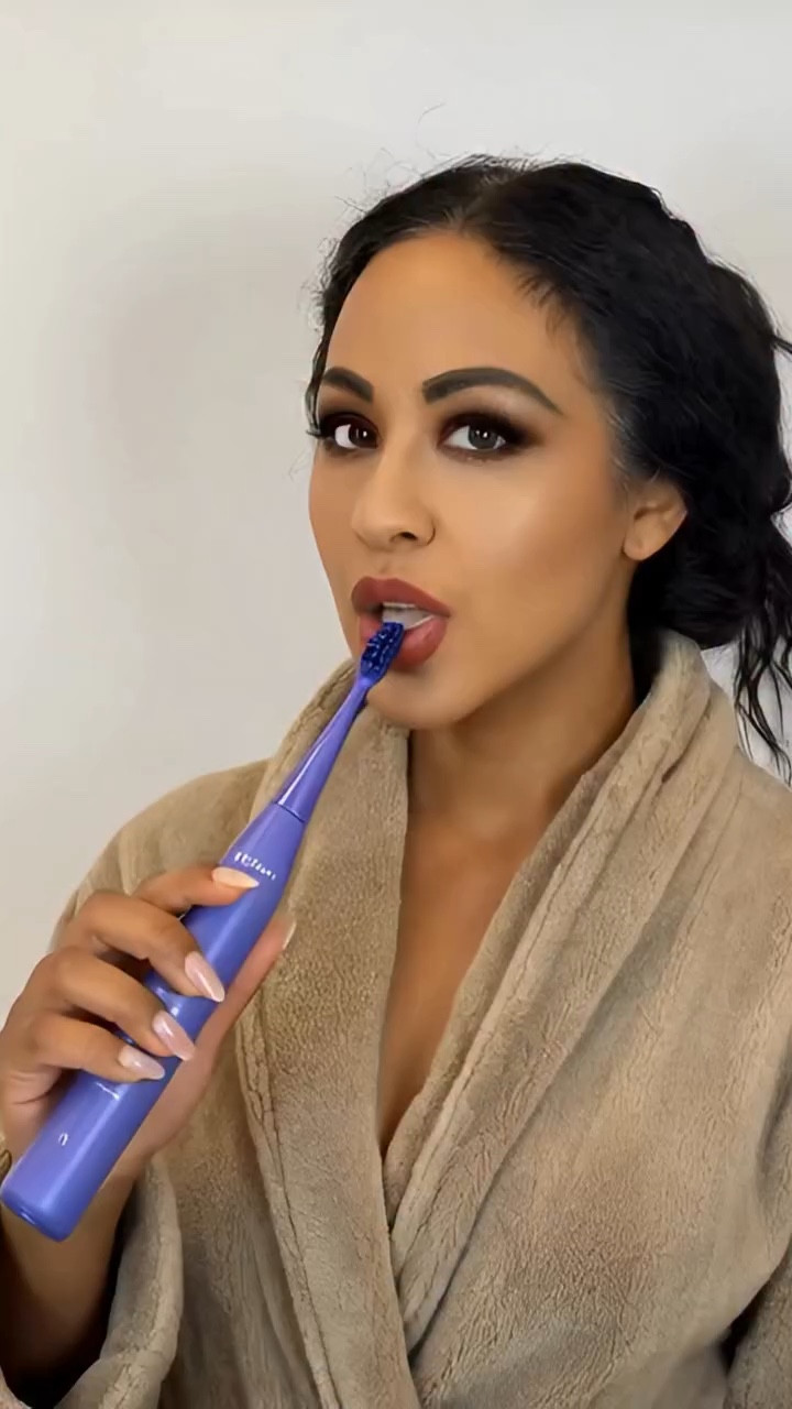 There’s something about a clean, intentional routine that just shifts your whole energy ✨🫧
.

Lately, I’ve been focusing on the little details that actually create a real glow-up and this has been one of them 🤍 
.
A fresh smile, that just-left-the-spa feeling, and knowing I’m taking care of myself in a way that feels aligned and elevated.
.

I’ve been using the MySmile® DY156 Sonic Toothbrush + nHa Toothpaste and I’m not going back 💫 It’s become part of my daily ritual… the kind that makes you feel put together before your day even starts 🪞
.

Because let’s be honest confidence starts in the small habits 🦷✨ and when your routine is right, everything else follows.
.
.

@mysmile @mysmileusa

Comment TOOTHBRUSH below to receive a DM with the link to this post on my LTK ⬇ https://liketk.it/63B9A #ltkselfcare #ltkdayinmylife #ltkmorningroutine

.

#toothbrush #mysmile