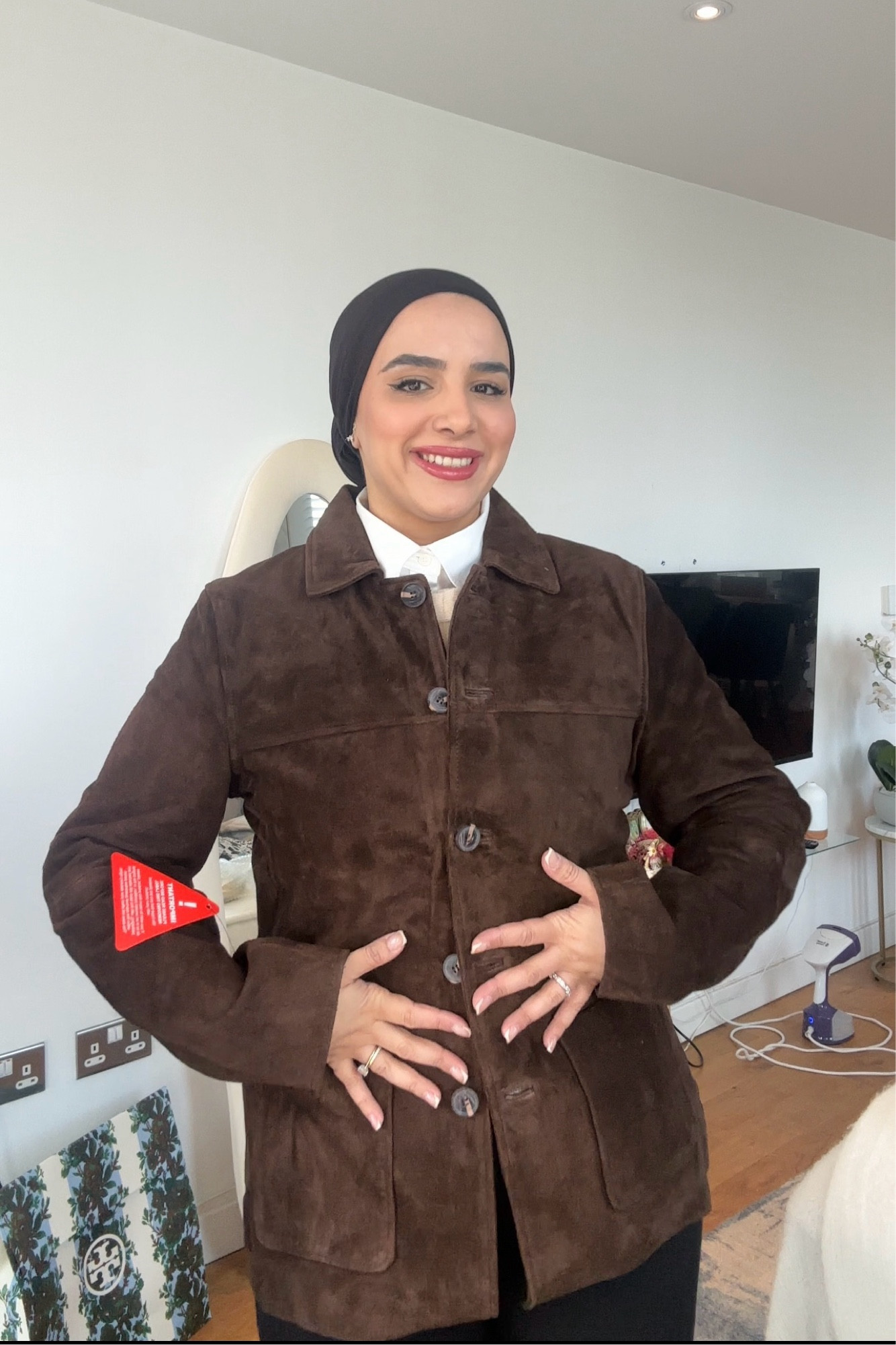 How effortlessly chic is this Brown Suede Coat 🤎

#LTKmidsize #LTKluxury #LTKmodest