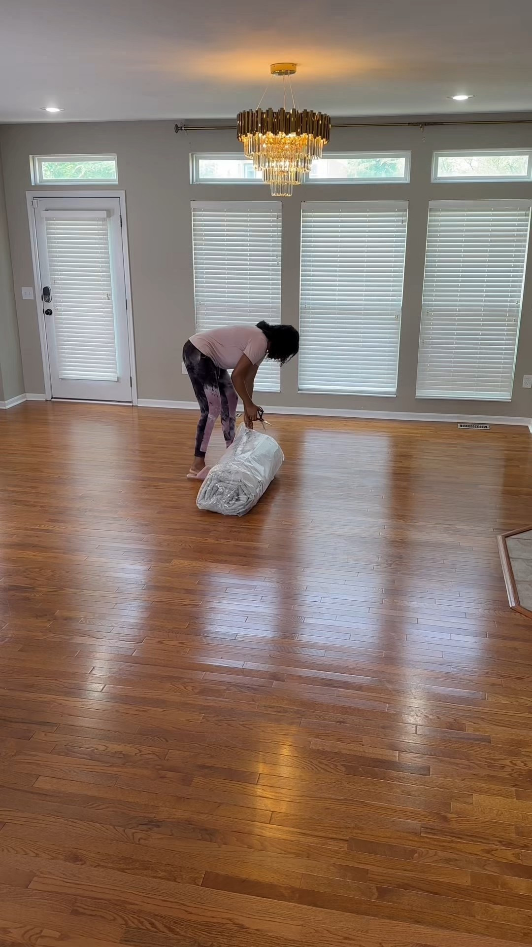 Cream and gold area rug

#LTKHome