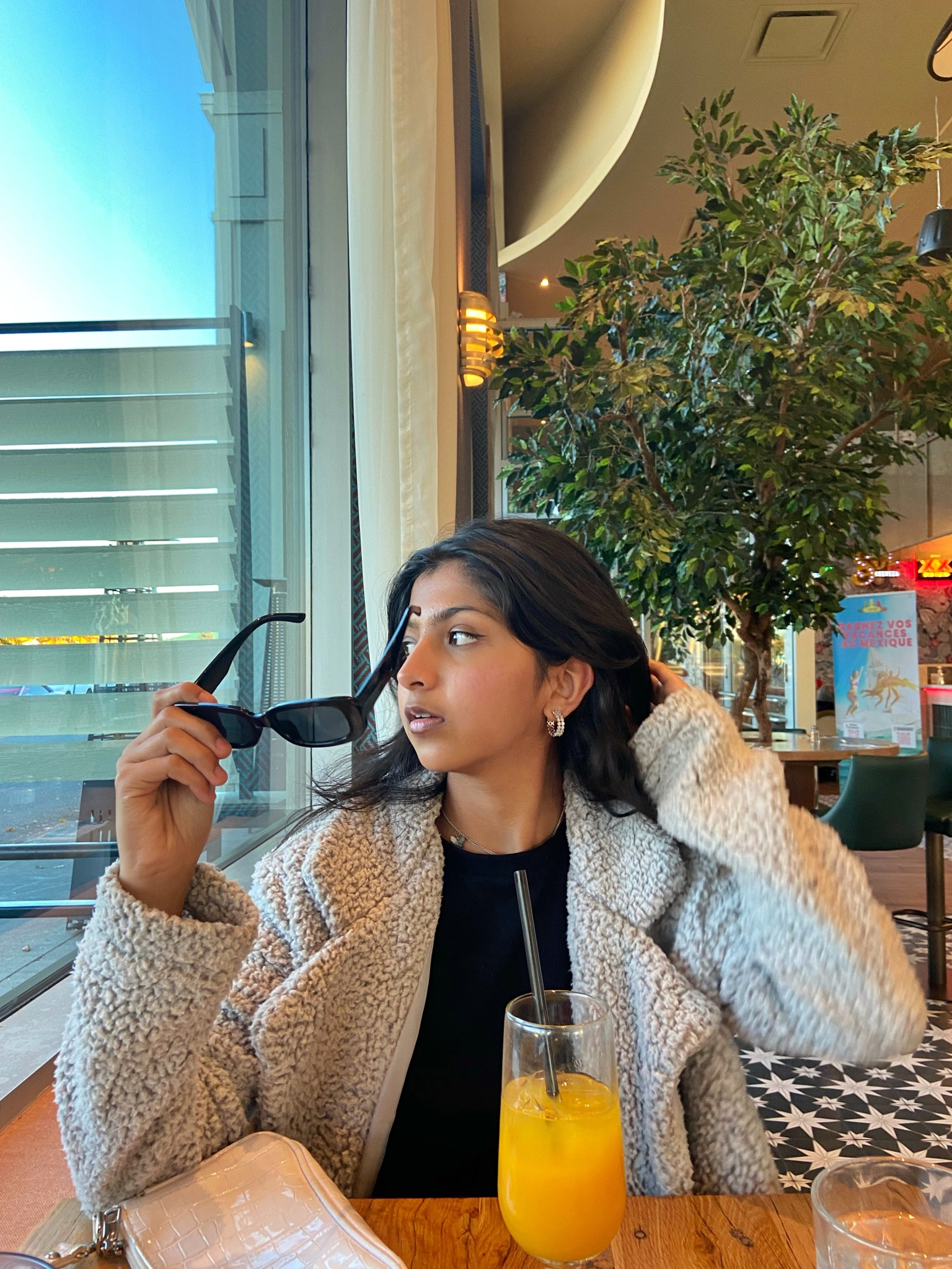 daytime fall outfit | fall fashion | minimal style 

#LTKSeasonal #LTKbeauty #LTKstyletip