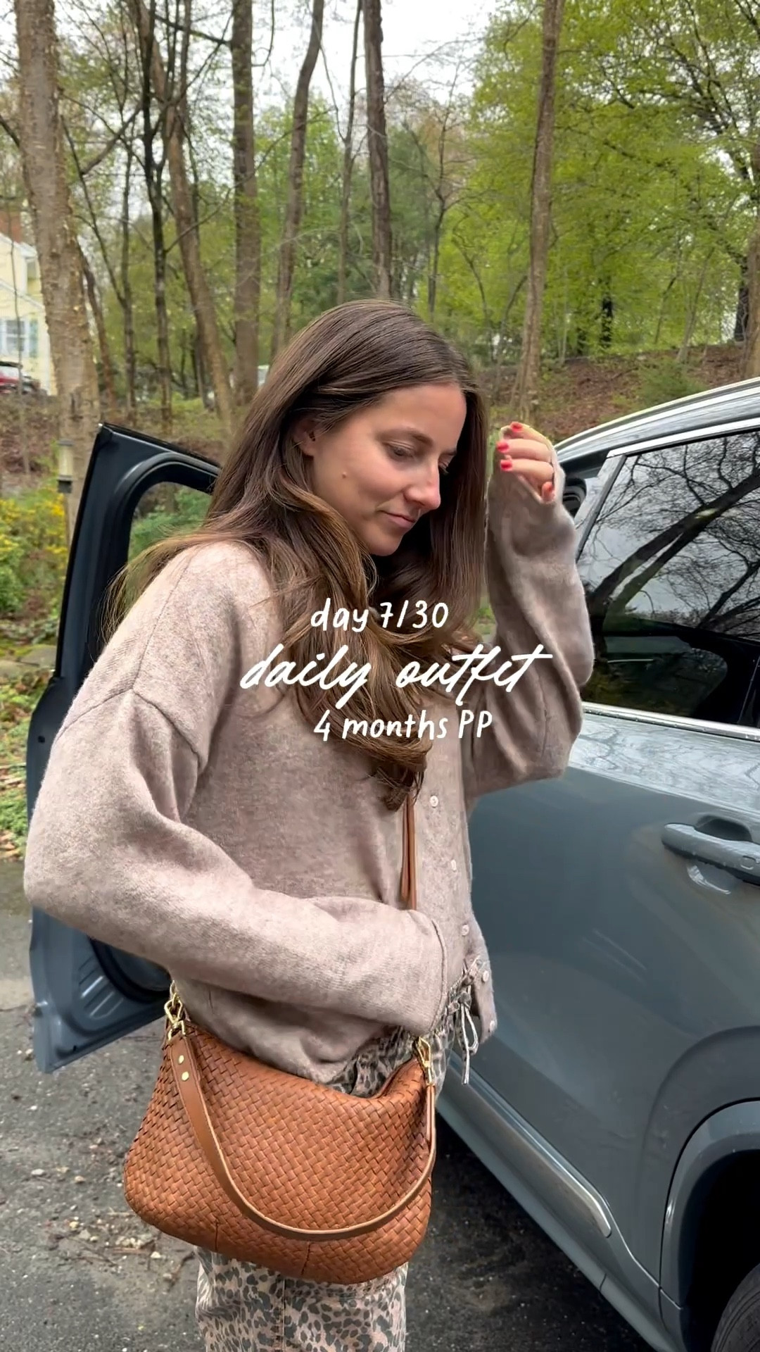 Day 7 of daily outfits!!! Need these pants in even more colors!! 

wearing size small in pants
Size XS/S in sweater (use code LAUREN10) 

#LTKSaleAlert #LTKmomlife #LTKootd