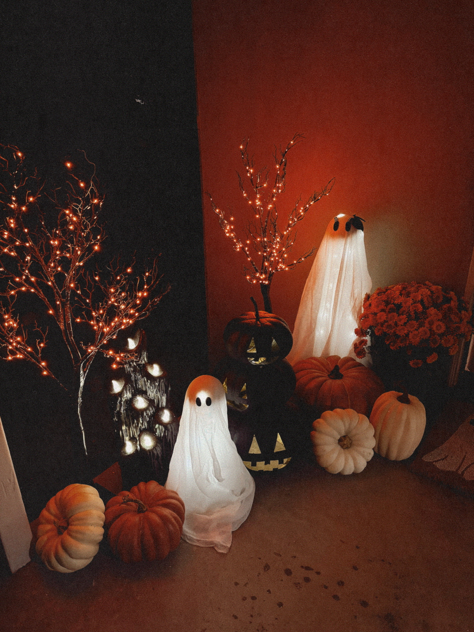 Porch decor!! If you can't tell I'm pretty excited for Halloween👻🖤




Fall decor, home, porch, outdoor decor, seasonal, festive, ghosts, pumpkins, jack o lantern, lights, spooky season, shelli enright, stylenright 

 #LTKSeasonal #LTKHome