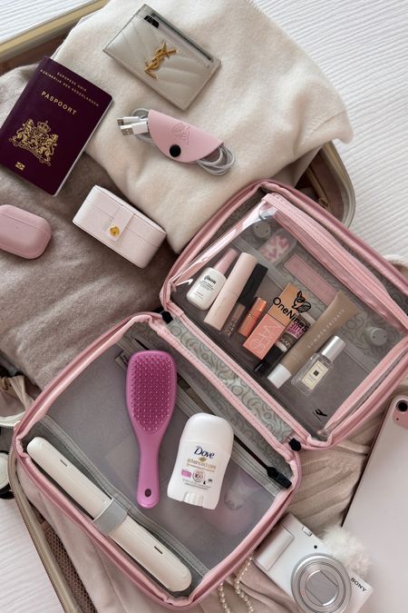 pack with me - travel essentials - carry on luggage only - koffer inpakken - what’s in my suitcase #packwithme #suitcase #travel

#LTKtravel #LTKhome #LTKeurope